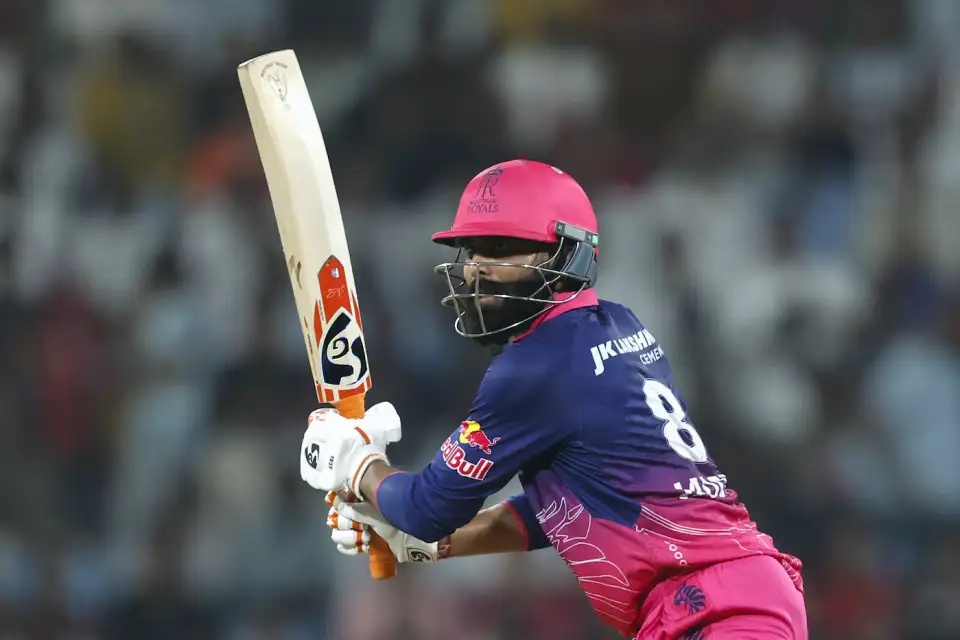 Ravindra Jadeja top scored with an unbeaten 43