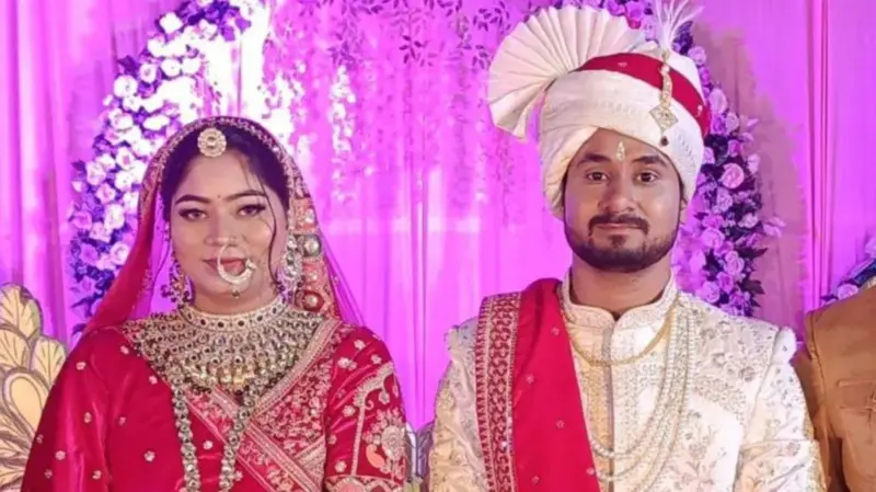 Wedding day photo of Raja Raghuvanshi and Sonam Raghuvanshi.