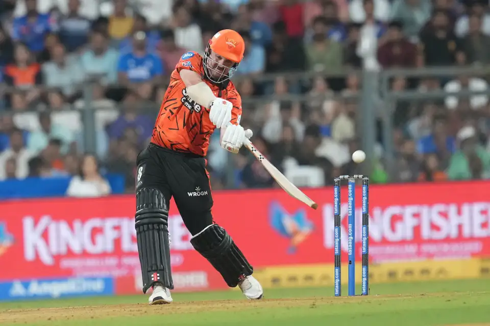 Travis Head scored 76 runs.