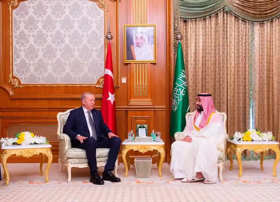 Turkish President Recep Tayyip Erdoğan meets Saudi Crown Prince Mohammed bin Salman in Mecca, Saudi Arabia.