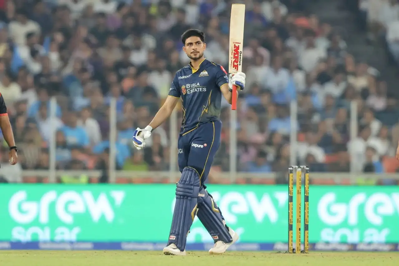 Shubman Gill batted magnificently in today's match and completed his fifty.