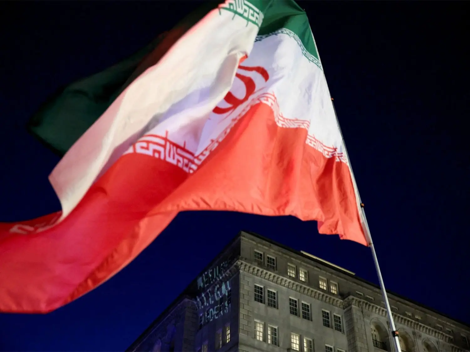 Iran sent a message to the United States to end the war.