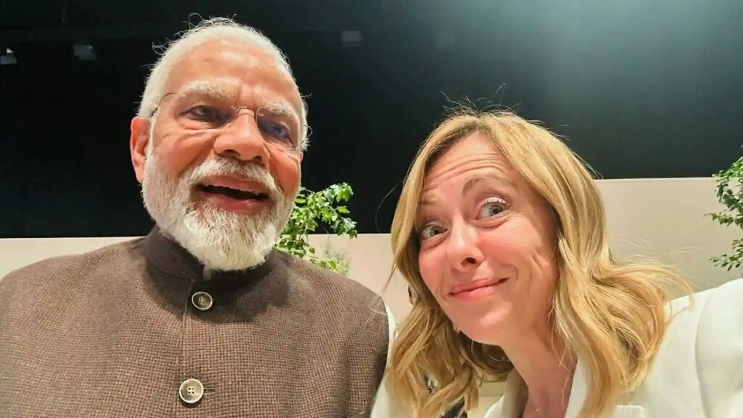 PM Narendra Modi’s Gift to Giorgia Meloni Sparks Reaction from Rahul Gandhi.