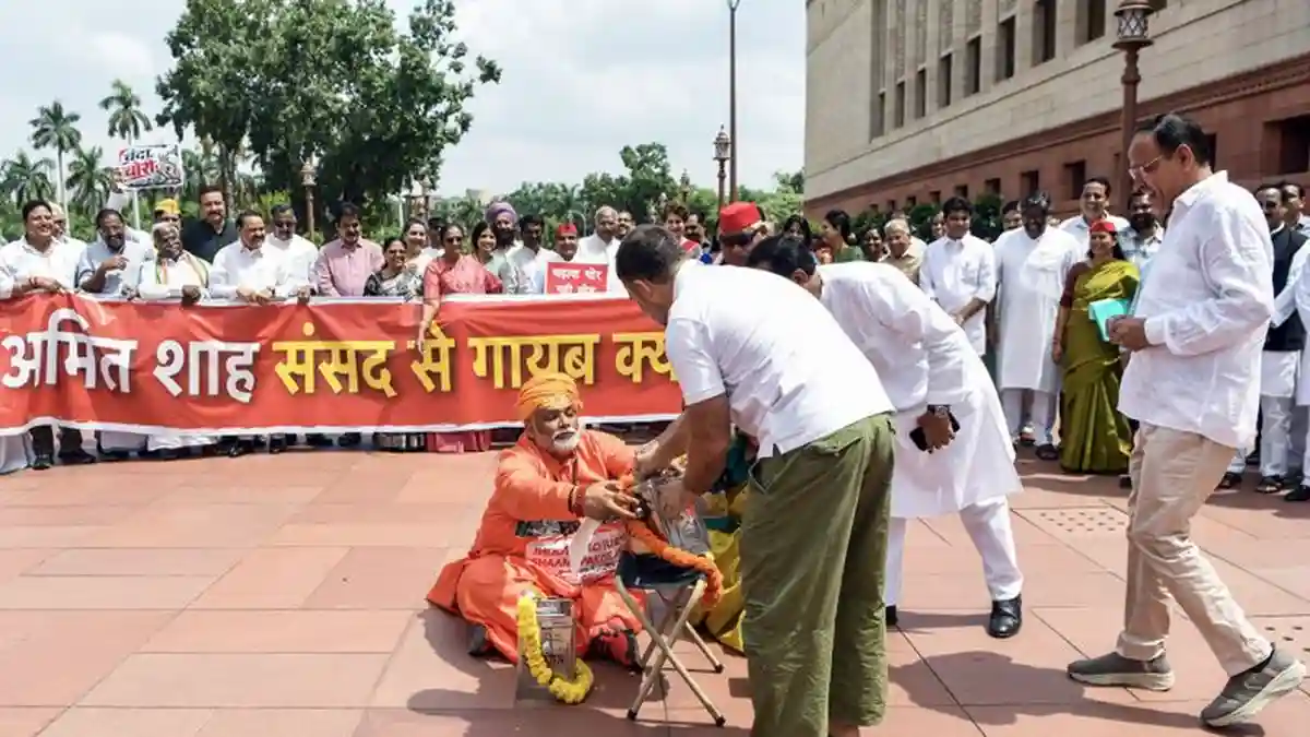 Varanasi Police Filed Case Against Rahul Gandhi Over Donations Skit at Parliament House Complex