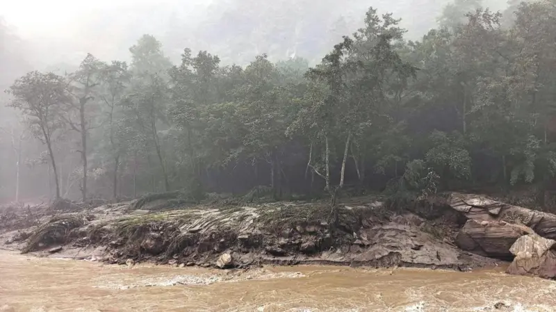In Tibet, China has ordered "all-out" rescue and relief efforts