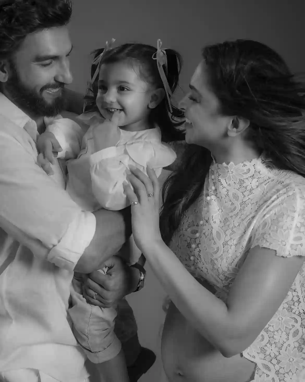 Ranveer Singh, Deepika Padukone and Daughter Dua
