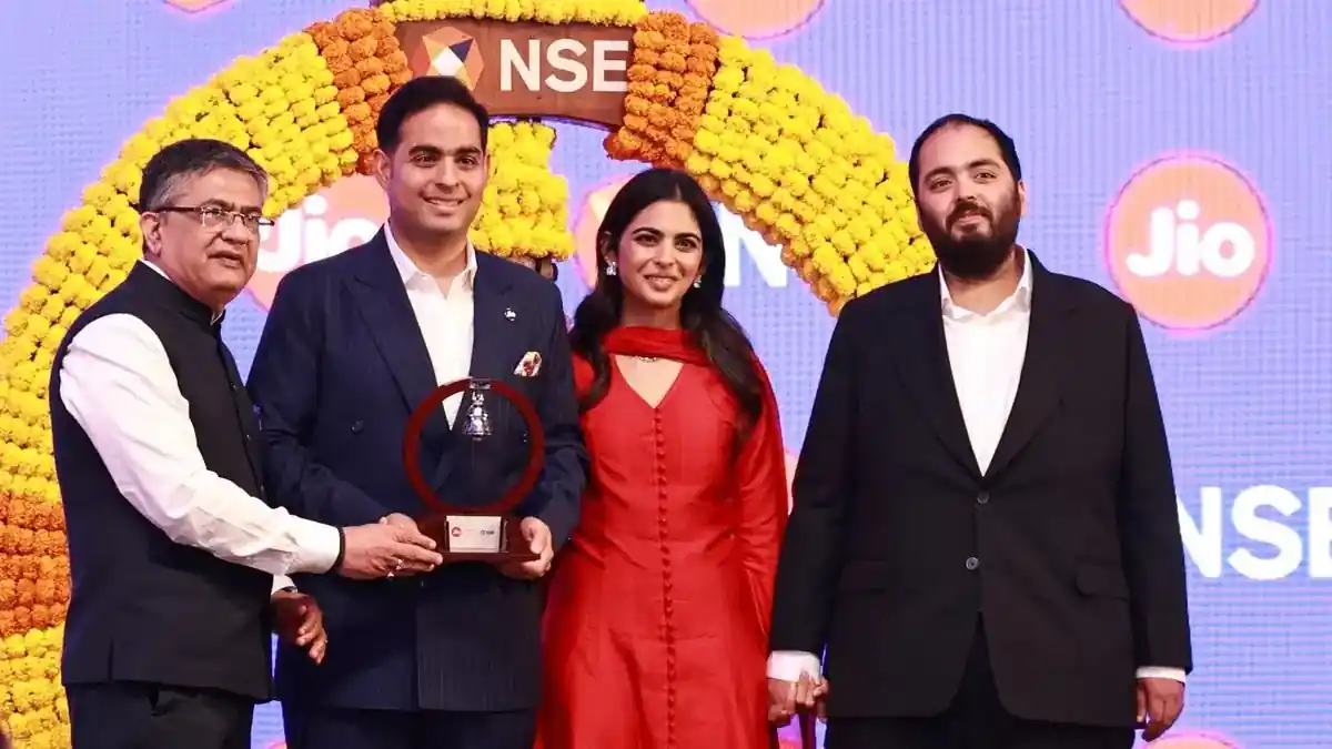 Stock Price for Jio Platforms (JPL): Stock Listed at ₹1,358 and Trades 27% Up from IPO Price