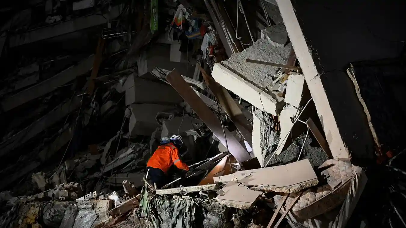 The Earth Cracked Open in Venezuela — And 39 Seconds Made All the Difference