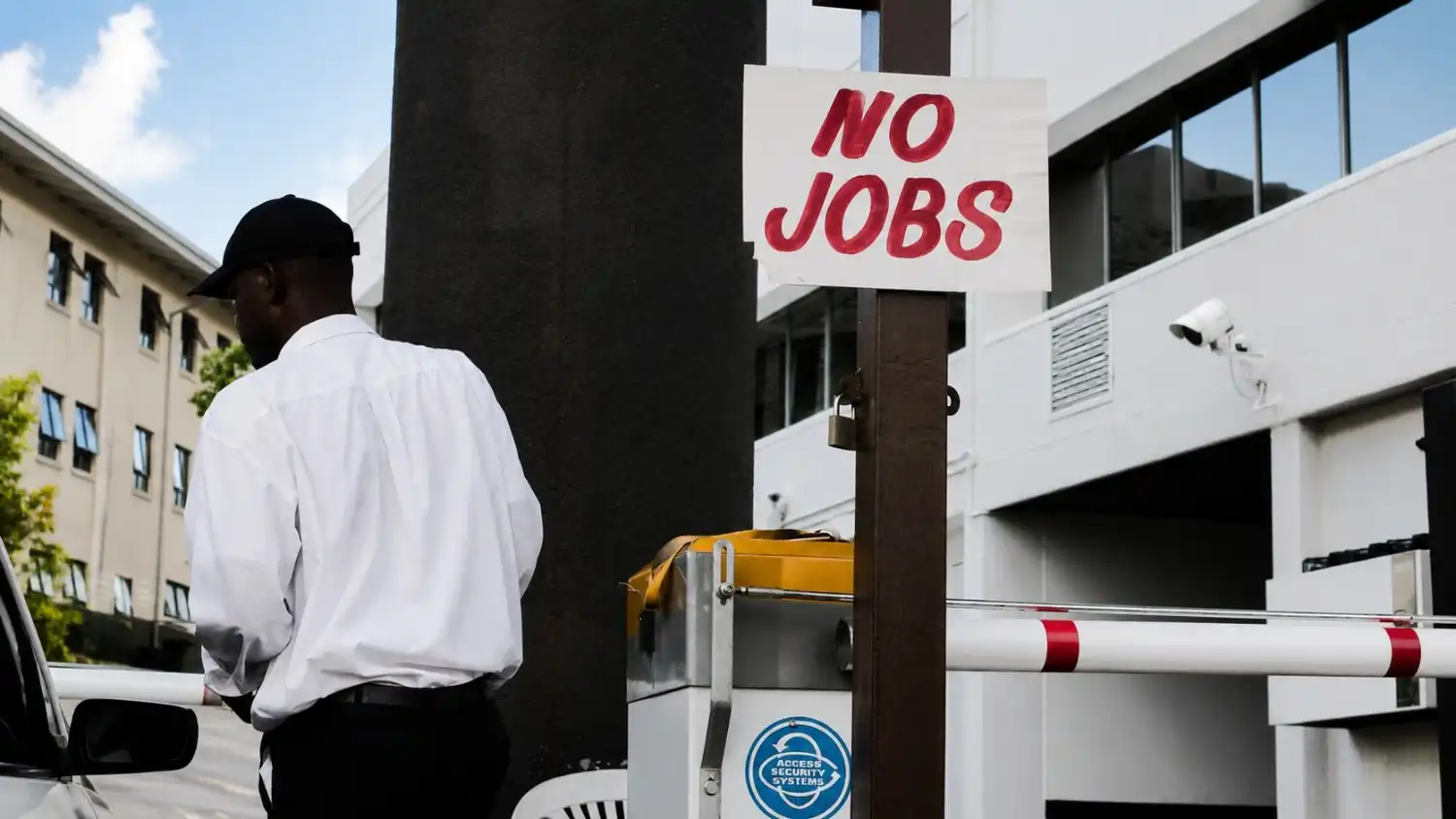 "Sorry, Papa": When a Degree Isn't Enough—The Silent Crisis of Educated Unemployment in India