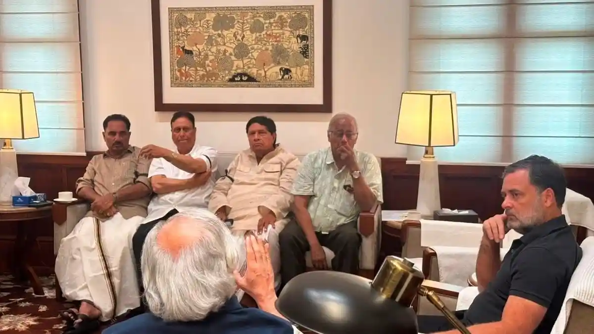MPs From Opposing Parties to Rally at Rashtrapati Bhavan Over Protests of CJP