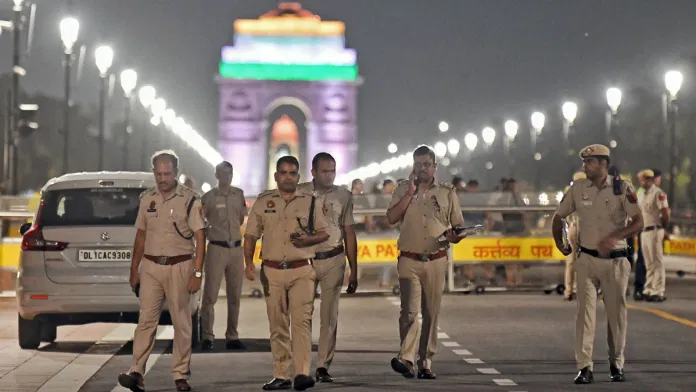 Retired Delhi Police Officers to Hold Dharna on July 31 Over Attacks on Cops During 'Sansad Chalo'