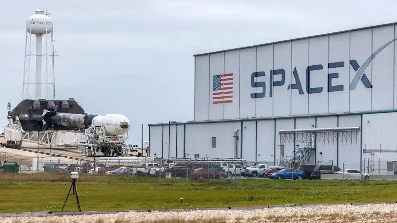 Falcon 9 Upper Rocket Stage Collides with Moon after 19 Month Wandering in Space