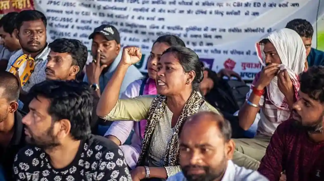 Boiling Point Reaches Jharkhand as Protesters Fight With Police During JPSC-JSSC Protest