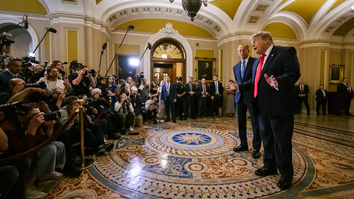 Trump Says He'll Turn the Strait of Hormuz Into US Territory
