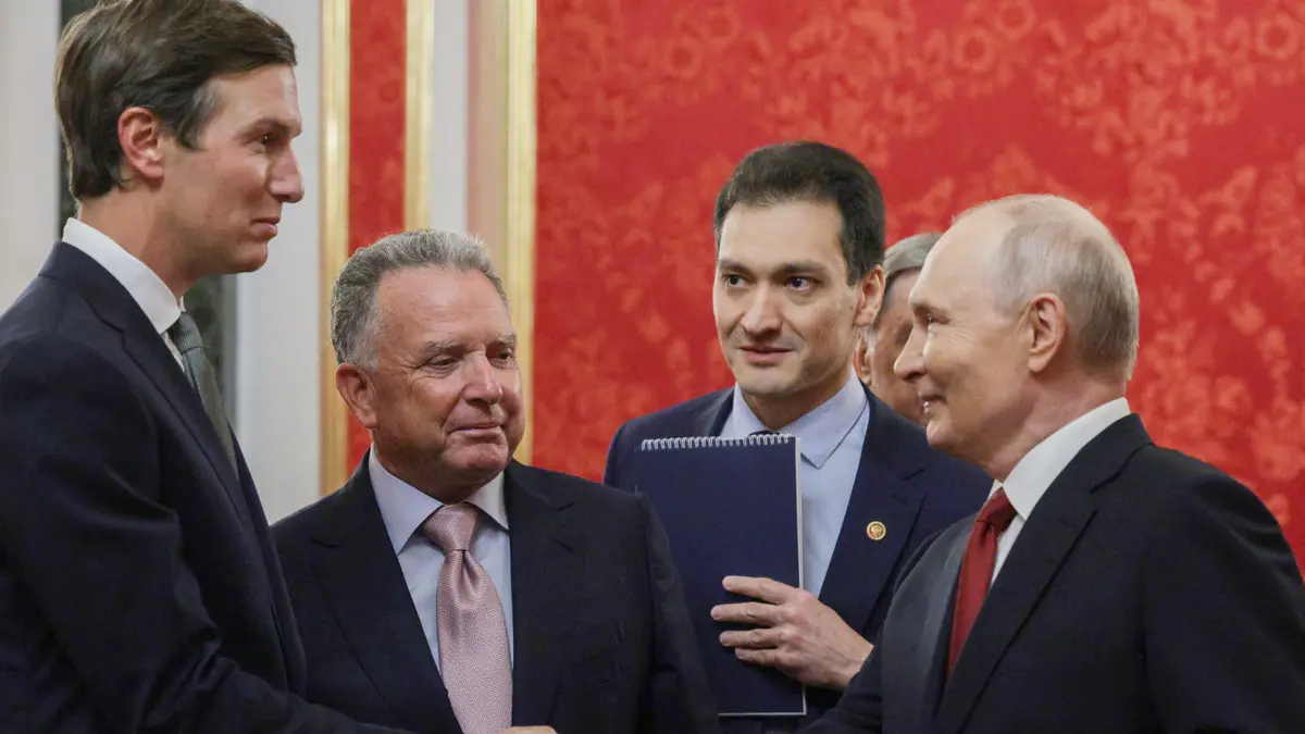 The Russian president, Vladimir Putin, welcomes Jared Kushner (left) and US envoy Steve Witkoff (second left) to the Kremlin.