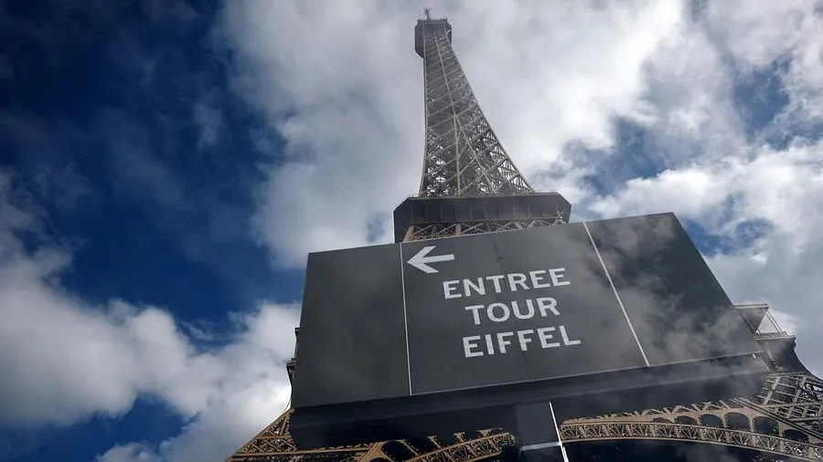 Eiffel Tower Shuts Down After Staff Say Female Workers Were Hidden From Hindu Delegation
