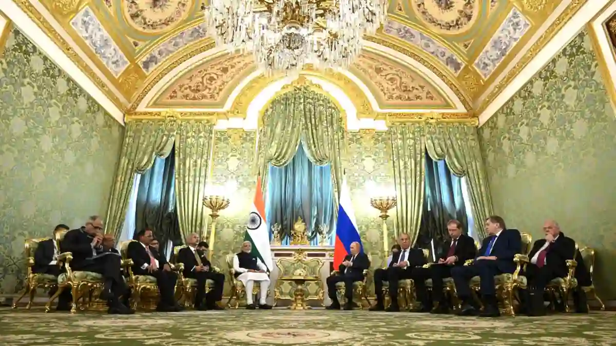 Putin to Meet Modi in Delhi Ahead of BRICS Summit, Kremlin Confirms