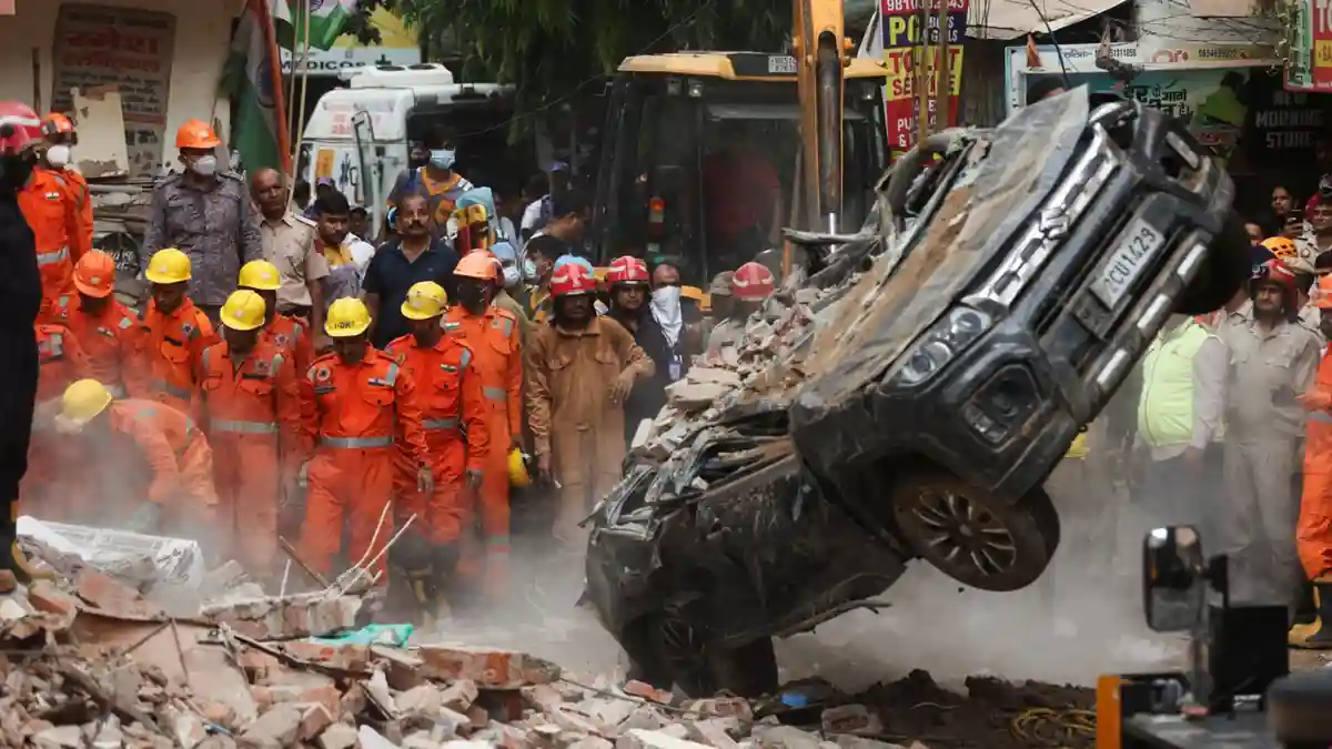 After Seven Deaths, Delhi Orders the Building Next Door Torn Down Too