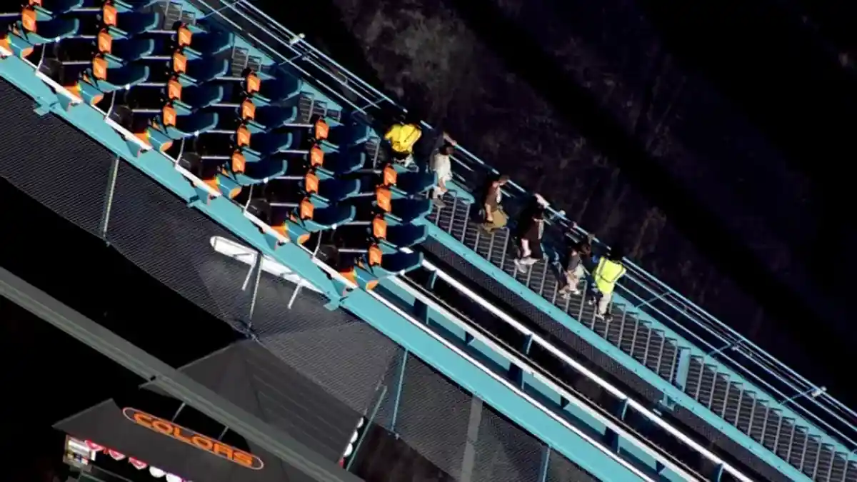 One Dead, Four Injured in Roller Coaster Incident at Six Flags Over Georgia